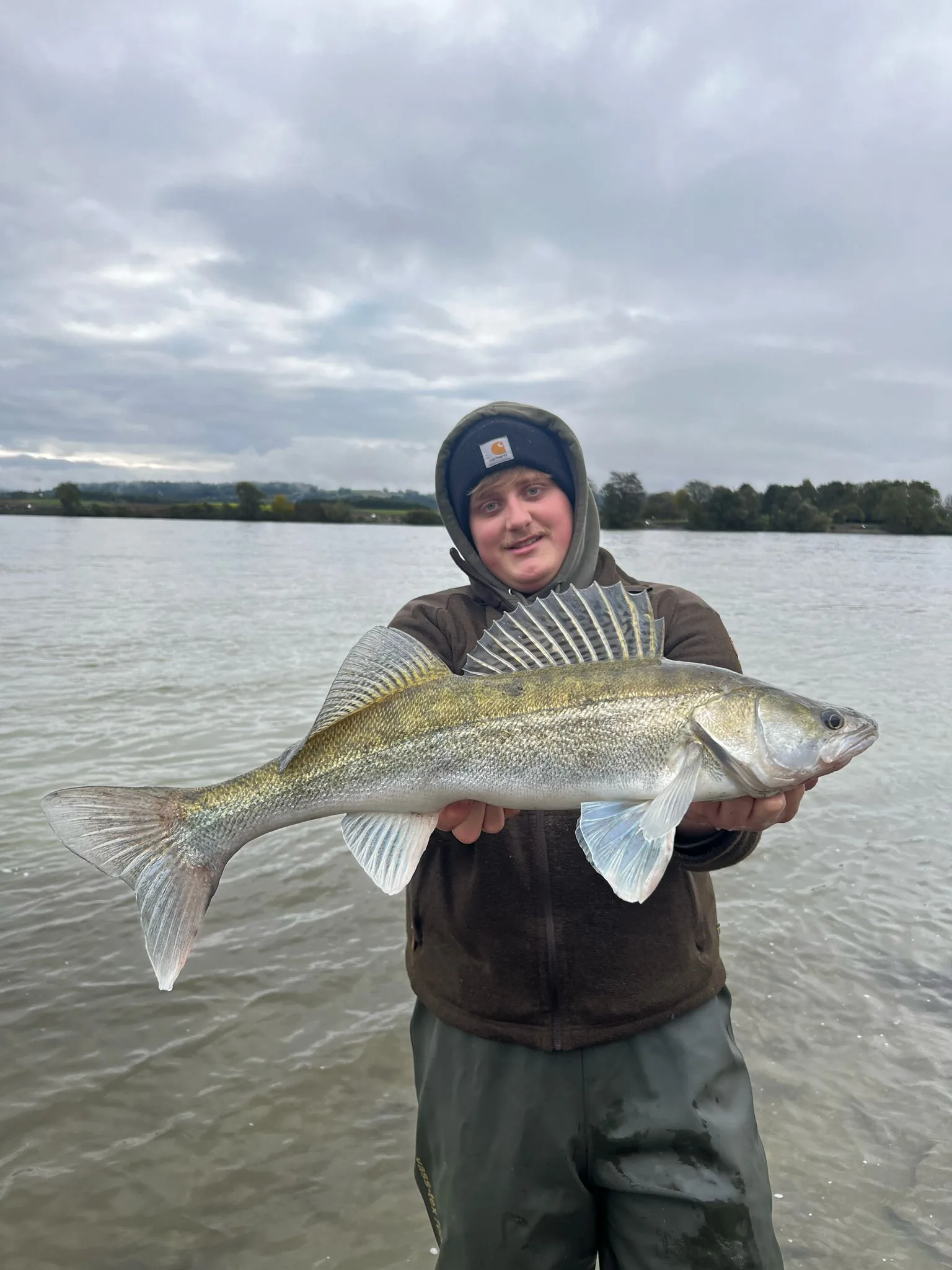 Erik Sochor beim Angeln